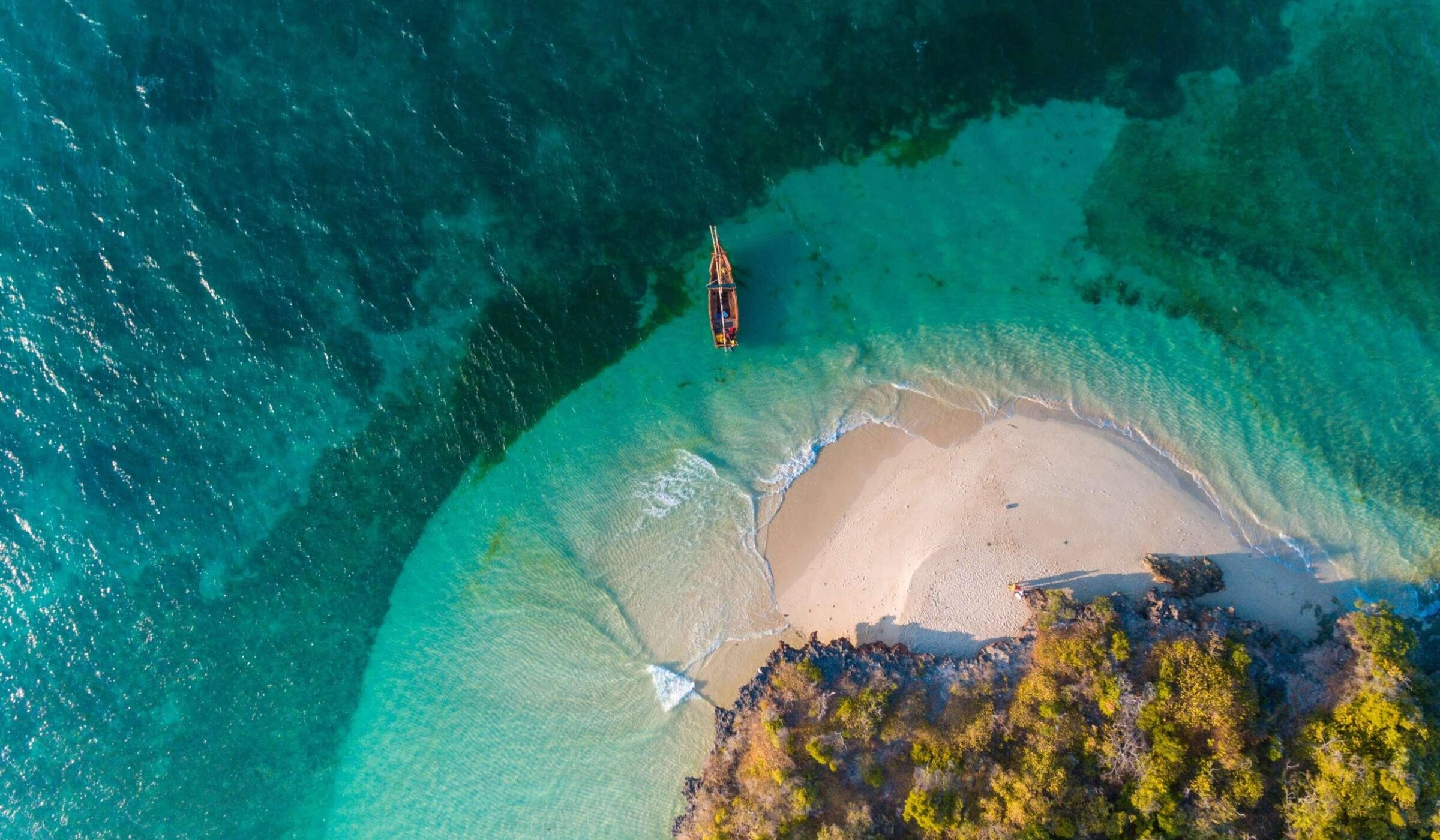 AdobeStock_304873092-zanzibar-island-2400x1400-f50_50 https://thetravnia.com/wp-content/uploads/2025/10/AdobeStock_304873092-zanzibar-island-2400x1400-f50_50.webp